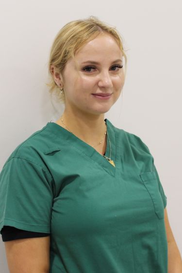 mia, receptionist at herald avenue dental centre